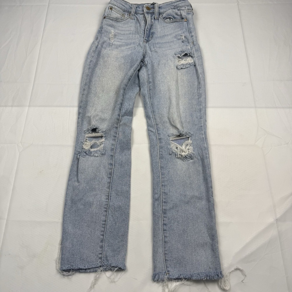 Celebrity Pink High Rise Ankle straight Womens Size 1 Light Wash  Denim Jean